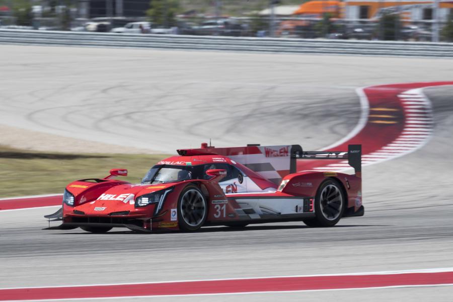  Cadillac DPi-V.R 2017 года  (фото 18 из 30)
